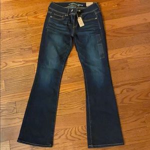 American eagle women’s kickboot dark jeans size 4s
